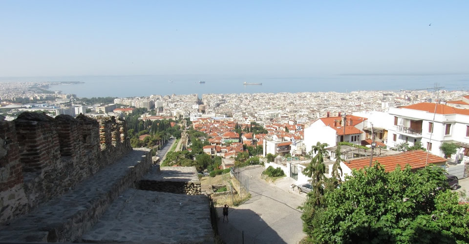 he Summer School was jointly organised by the University of Sheffield Politics Department and by the university’s International Faculty CITY College and took place June - 08 July at the main campus of the International Faculty in Thessaloniki.